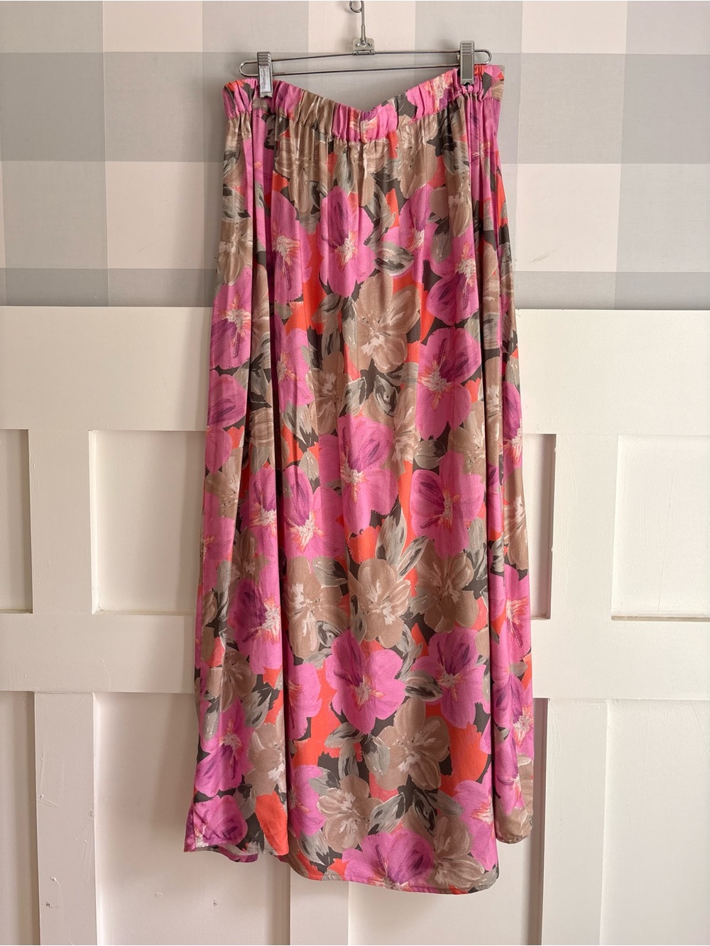 Saltwater LUXE Pink Floral Maxi Skirt Large - Picture 3 of 6